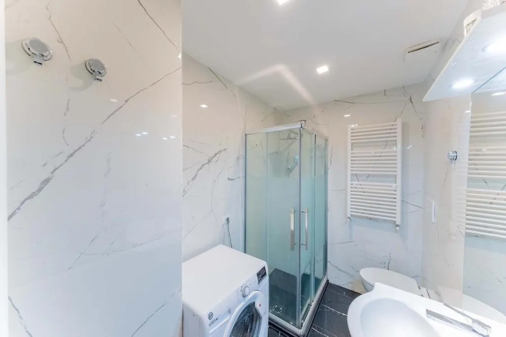 Comfy Appartment Near Metro M3 - Wifi Milan 0*,