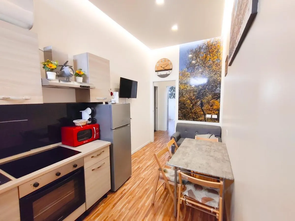 Apartment Comfy Appartment Near Metro M3 - Wifi Milan